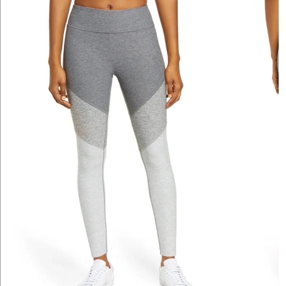 Outdoor Voices - Springs 7/8 leggings - M - graphite/ash/dove